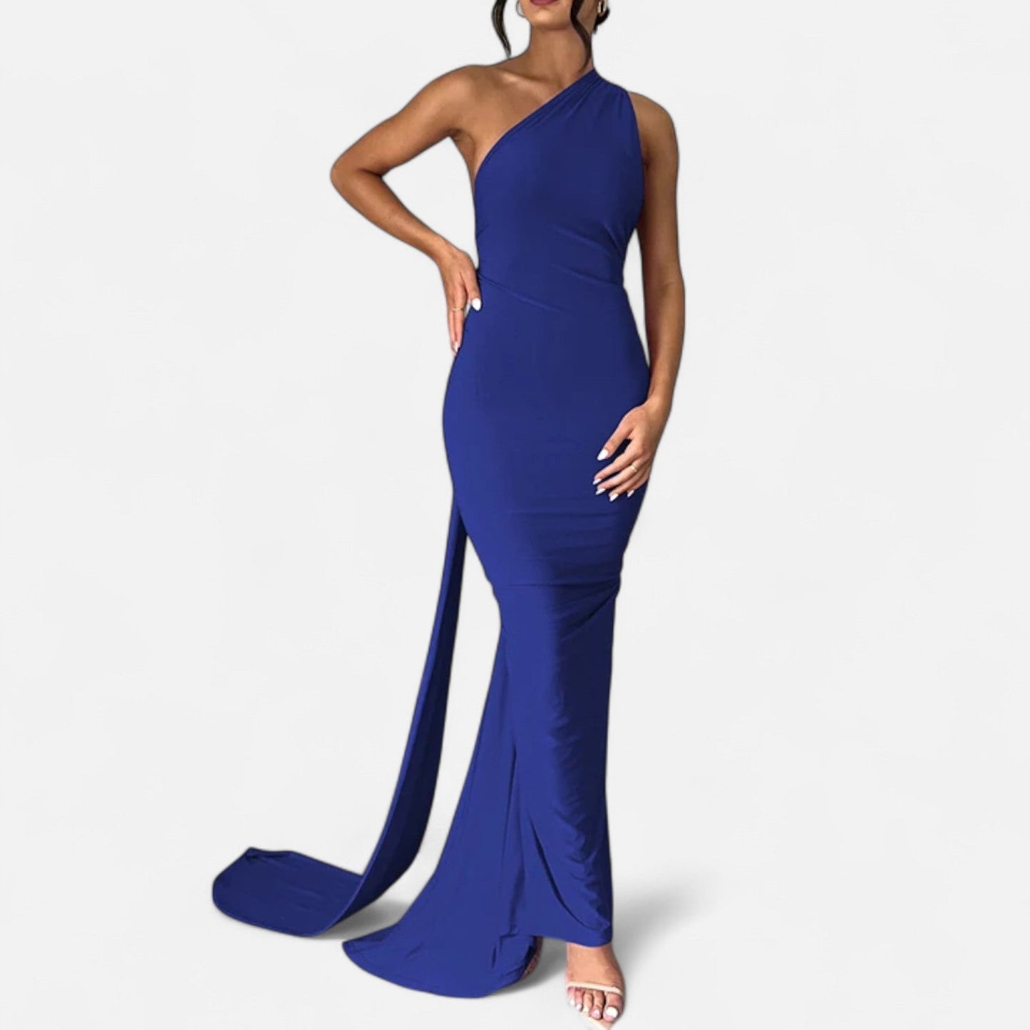 Robe longue femme, design élégant épaules dénudées