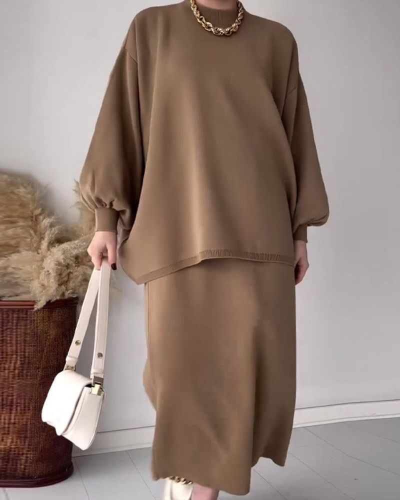 Ensemble deux pièces élégant avec jupe longue unie