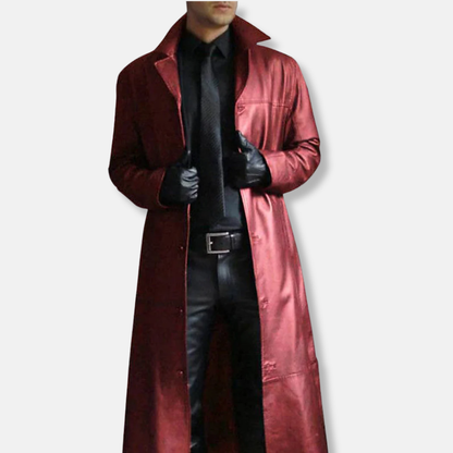 Long manteau en cuir élégant à la coupe cintrée