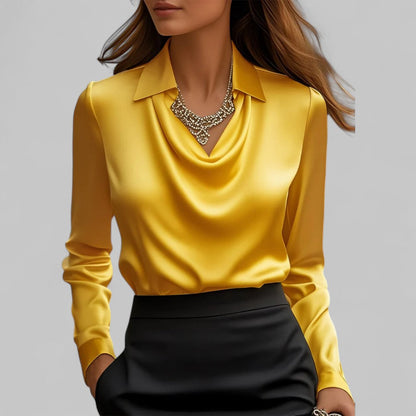 Chemisier femme élégant avec col bénitier aspect satin