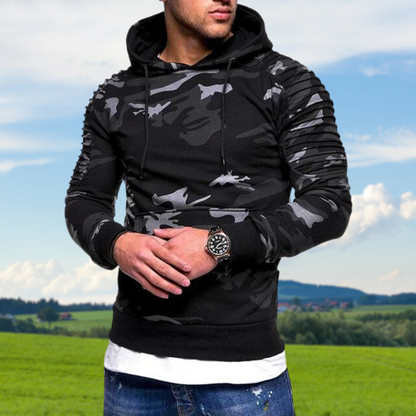 Pull de camouflage à capuche