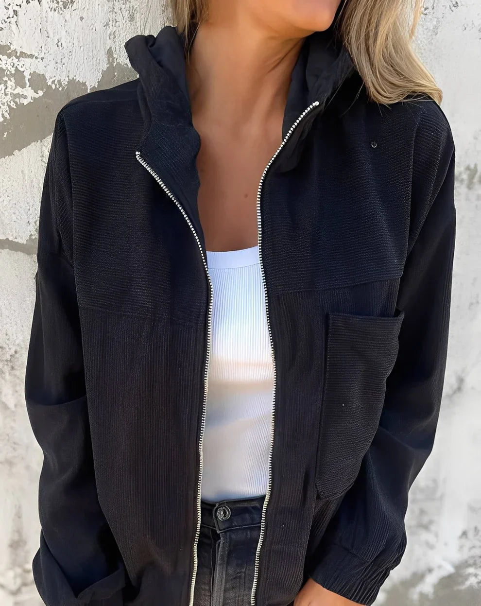 Veste en velours côtelé pour femme avec capuche moderne