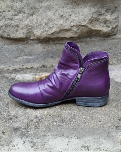 Bottes élégantes en cuir avec fermeture éclair