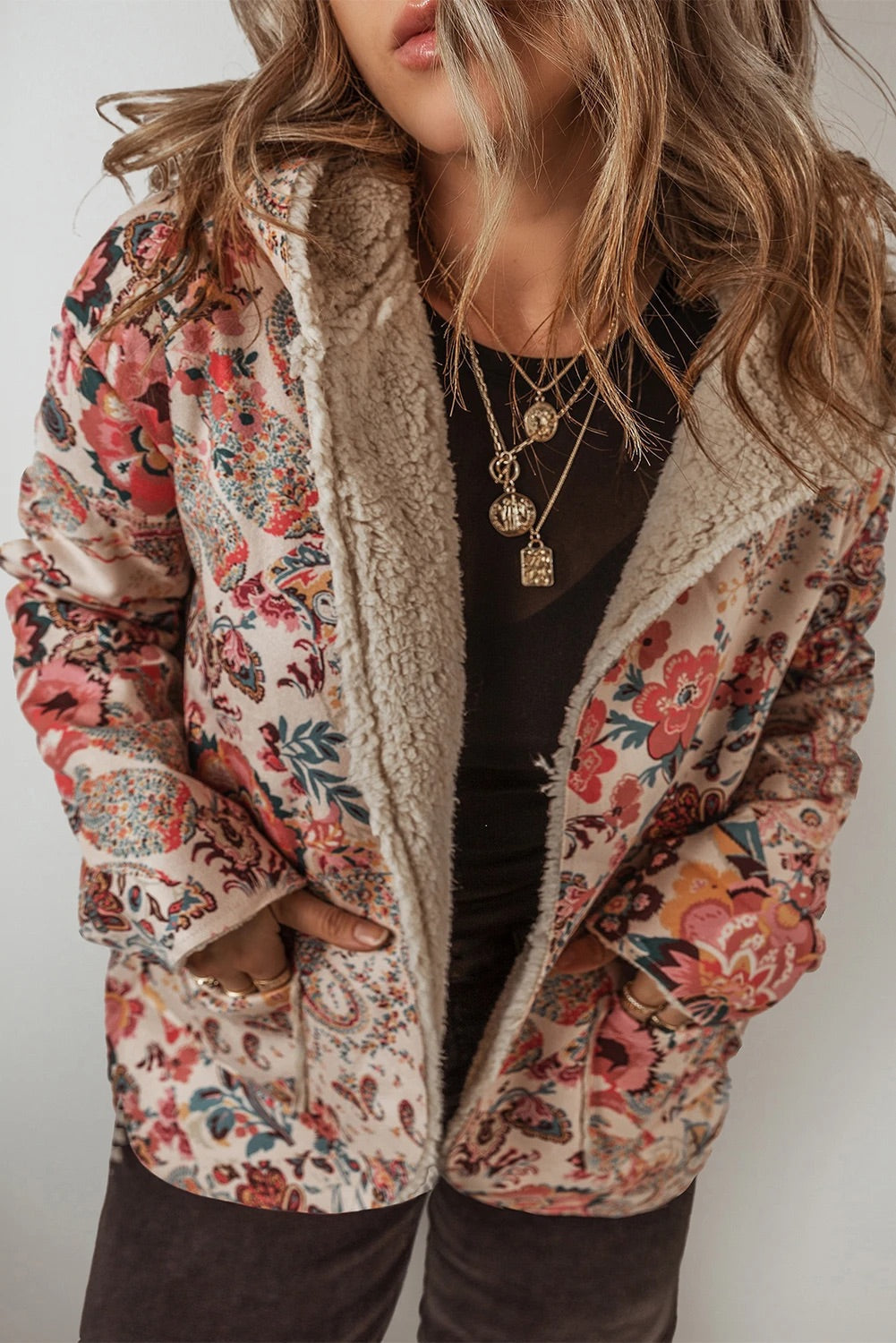 Veste à capuche stylée motif cachemire polaire douce