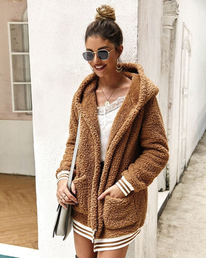 Veste polaire oversize douce avec capuche et grandes poches