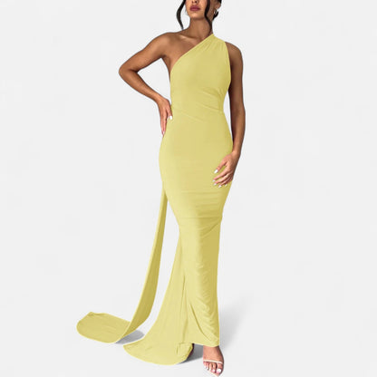 Robe longue femme, design élégant épaules dénudées