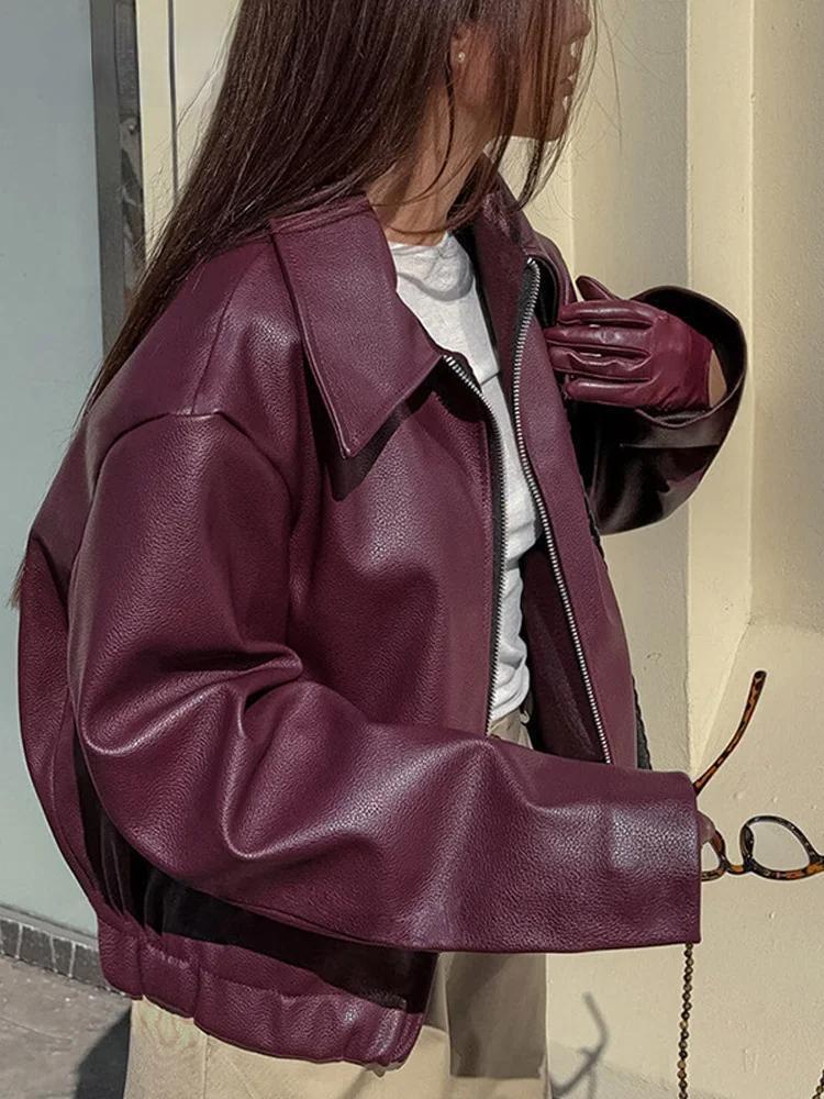 Modische Lederjacke mit Reverskragen und Reißverschluss - IdealeKleiden