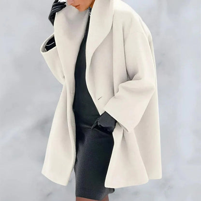 Manteau long élégant d'hiver pour femme avec fermeture boutonnée