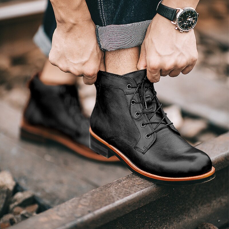 Robuste Herren Lederstiefel mit Starker Sohle - IdealeKleiden