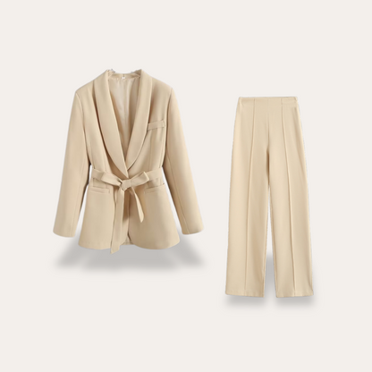 Ensemble tailleur femme élégant