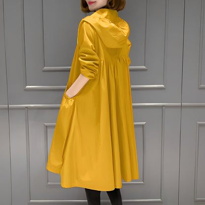 Imperméable femme élégant à capuche