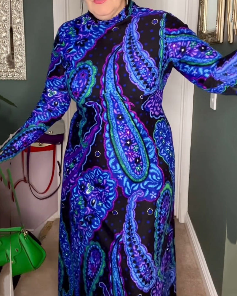Kleid mit Paisley Muster Elegant - IdealeKleiden