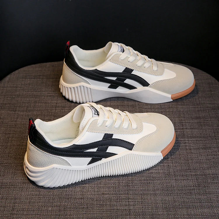 Bequeme Damen Sneaker Sportlich Stil - IdealeKleiden