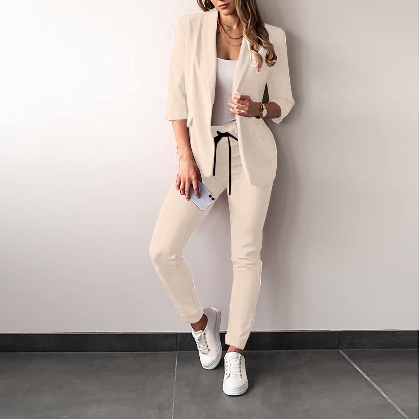 Élégant ensemble deux pièces pour femme, blazer et pantalon