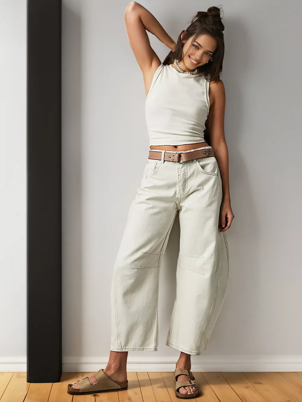 Jean femme ample confortable détails de couture