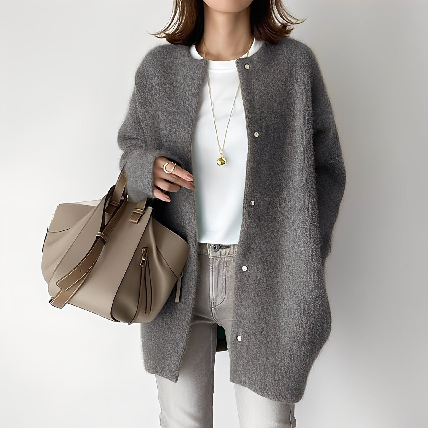 Cardigan élégant pour femme, moderne et ample