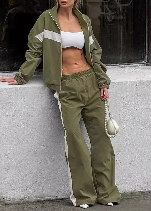 Ensemble veste et pantalon streetwear moderne