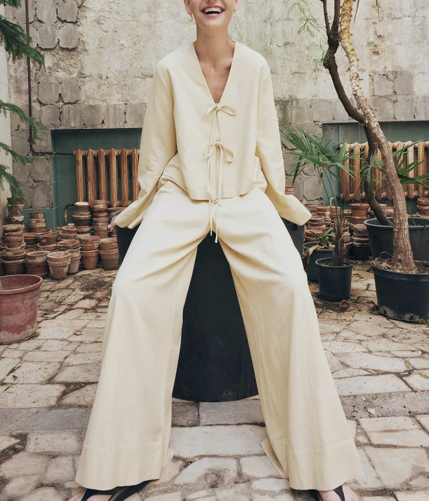 Ensemble Robe : Pantalon et Haut avec détails à nouer