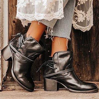 Bottes en cuir élégantes pour femmes au design moderne