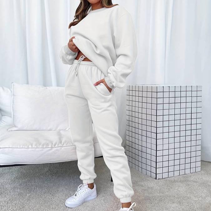 Ensemble jogging femme confortable et sportif