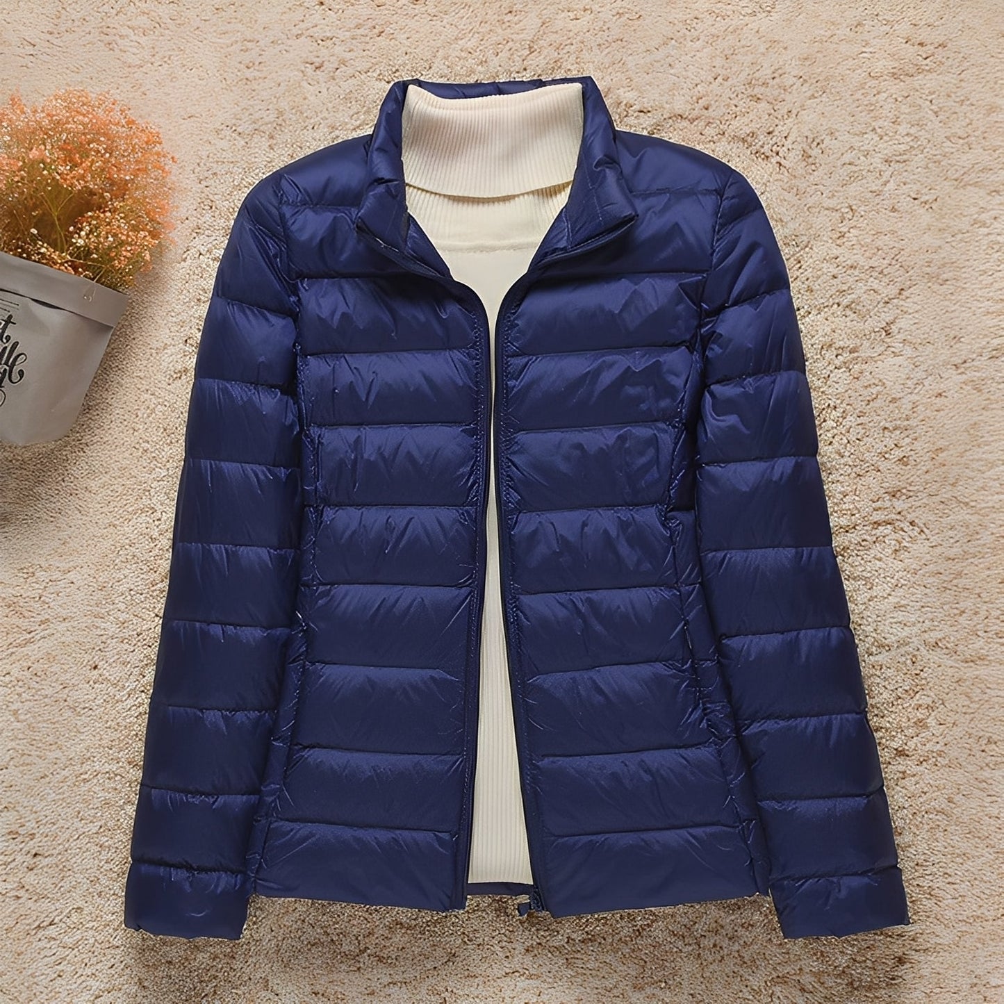 Veste féminine élégante légèrement doublée