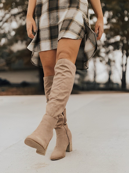 Bottes élégantes à talons hauts pour femme