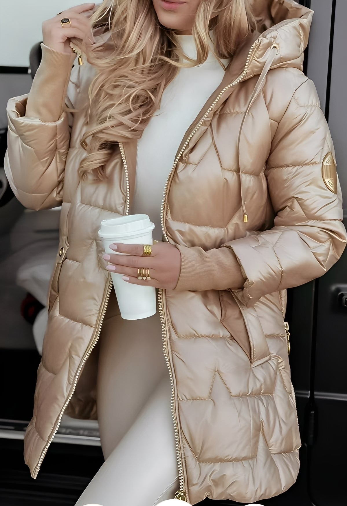 Parka en duvet stylé pour femme avec capuche