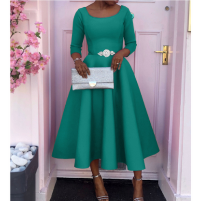 Élégante robe midi femme col rond Coupe