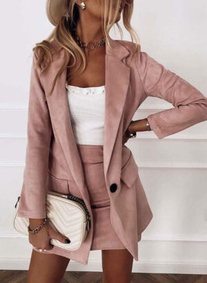 Élégant ensemble tailleur jupe pour femme