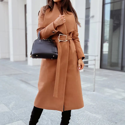 Élégant manteau en laine de coupe classique