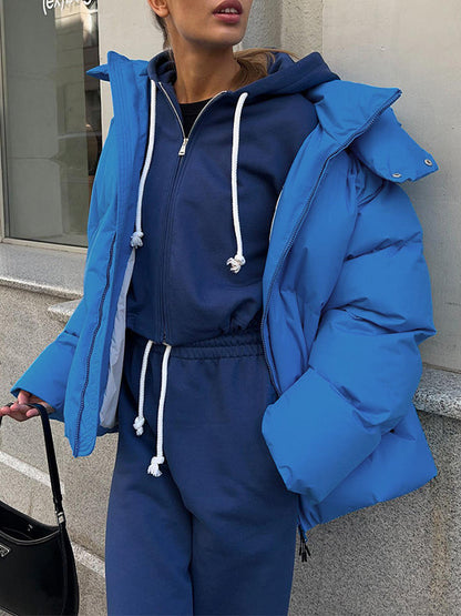 Veste d'hiver matelassée colorée avec capuche