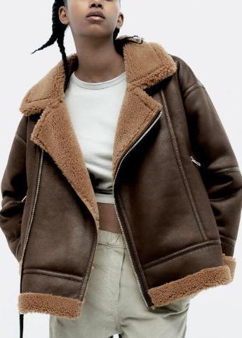 Blouson en cuir orné de fourrure pour femmes