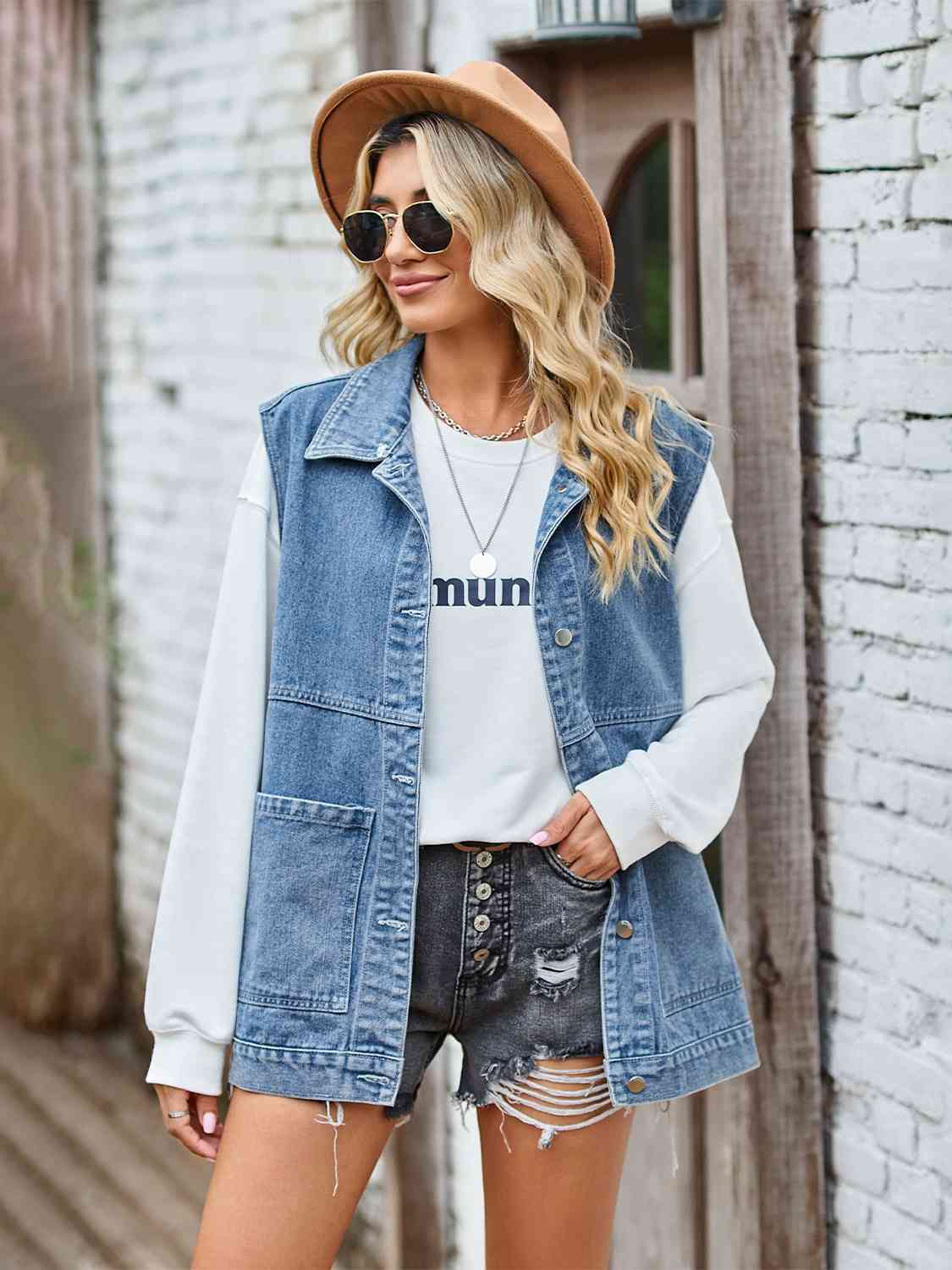 Veste en jean sans manches à boutons design tendance