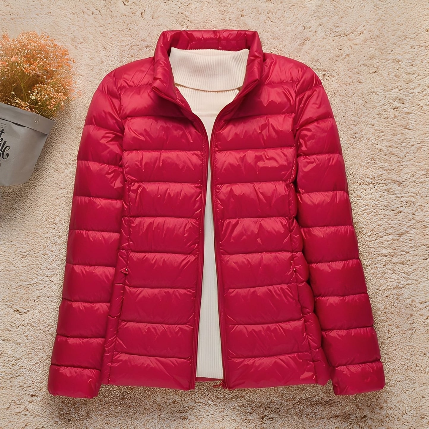 Veste féminine élégante légèrement doublée