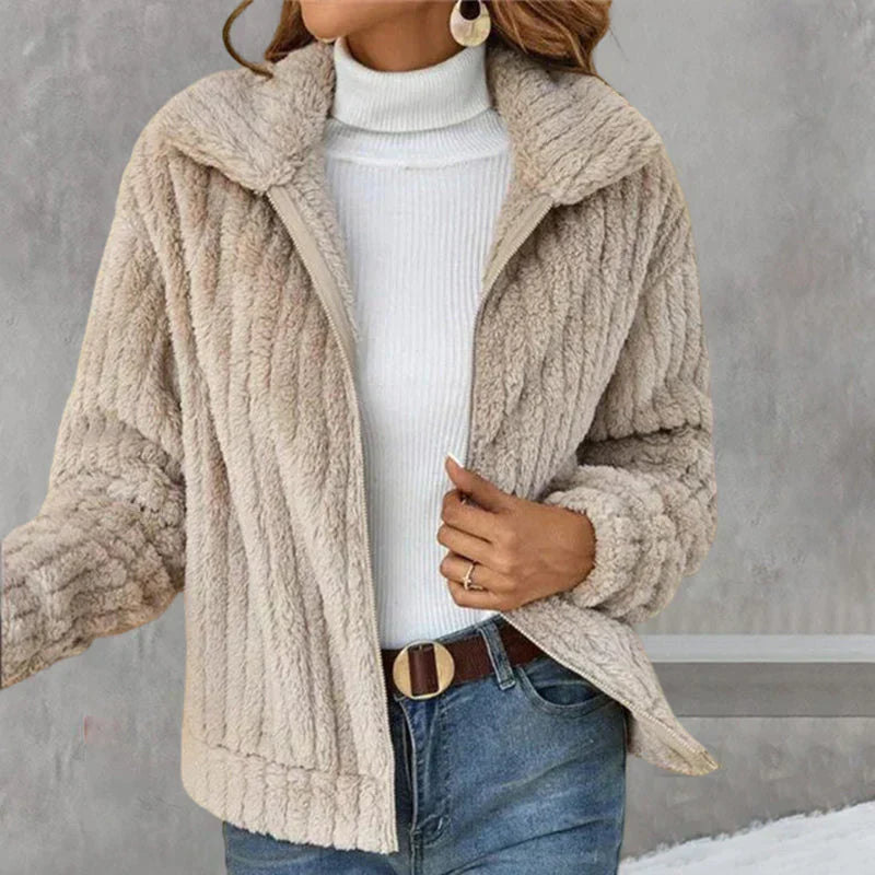 Gilet court femme chaud et élégant