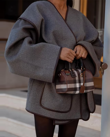 Elegante Damenjacke mit Taille und Gürtel Detail - IdealeKleiden