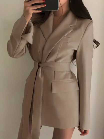Robe-Blazer élégante courte pour femme
