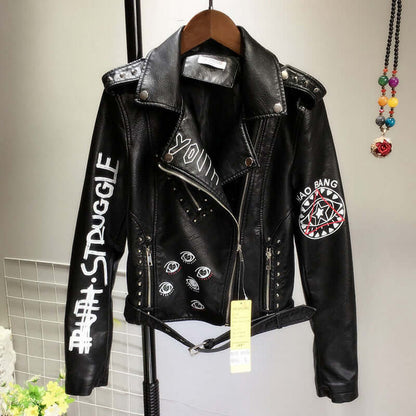Blouson en cuir élégant pour femme avec clous décoratifs