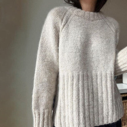 Pull uni élégant pour femme moderne