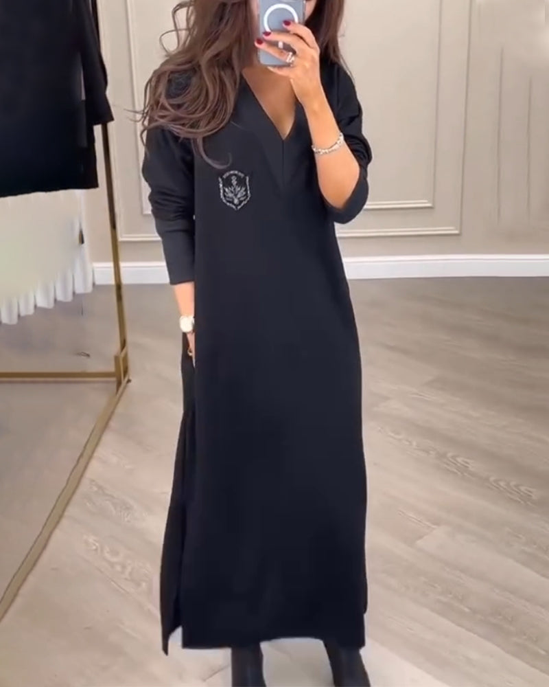 Robe élégante à col en V et fente latérale