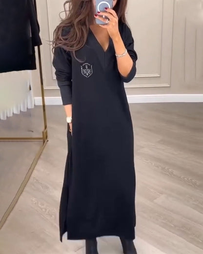 Robe élégante à col en V et fente latérale