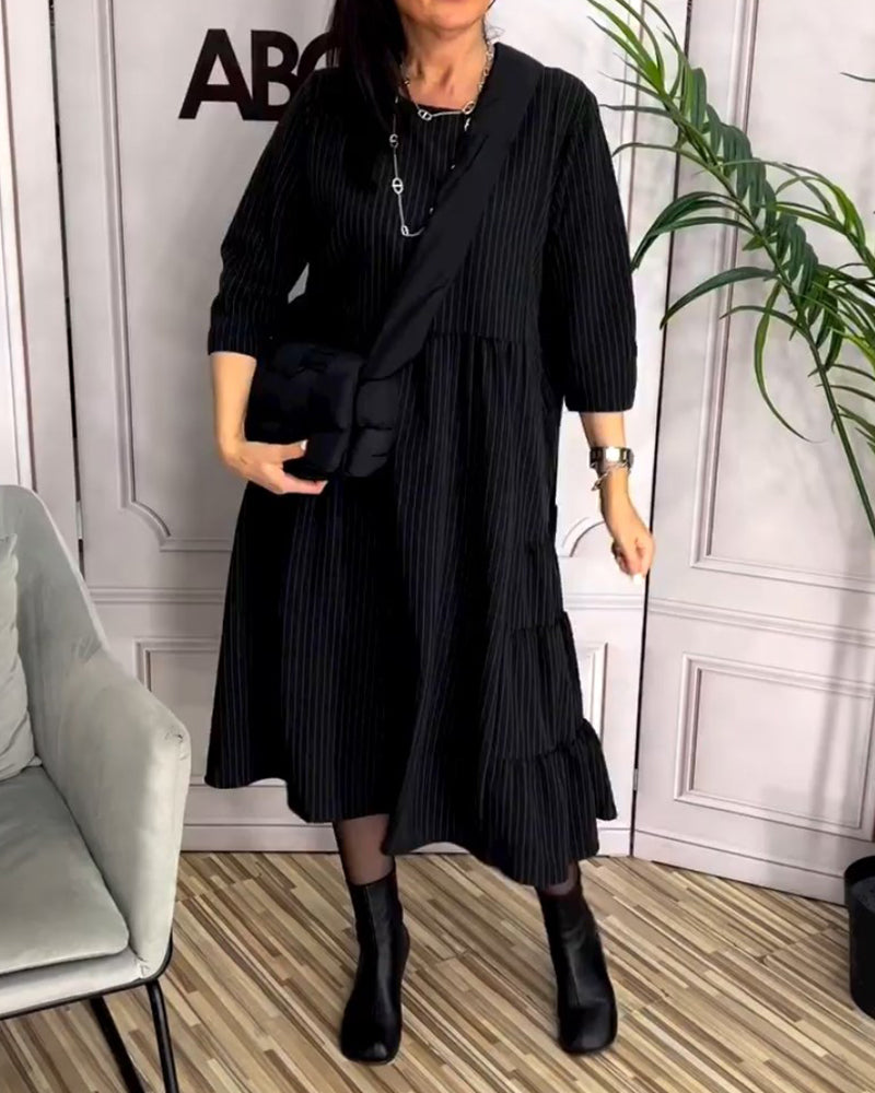 Elegantes Rundhals Kleid mit Rippenstruktur - IdealeKleiden