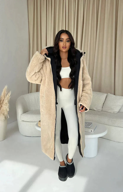 Manteau long élégant d'hiver