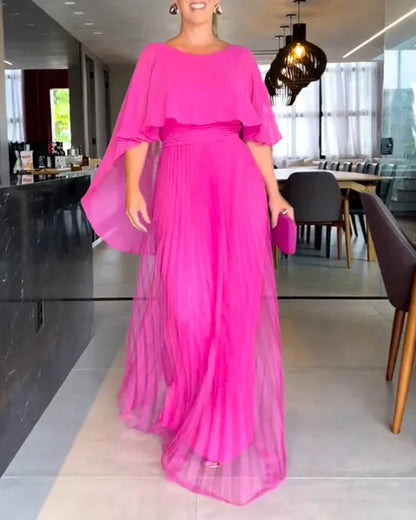 Robe élégante pour femme avec manches cape longues