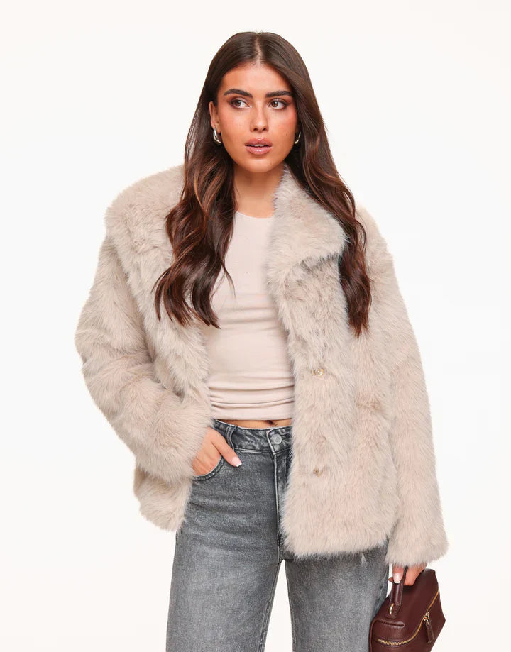 Veste en fausse fourrure femme élégante
