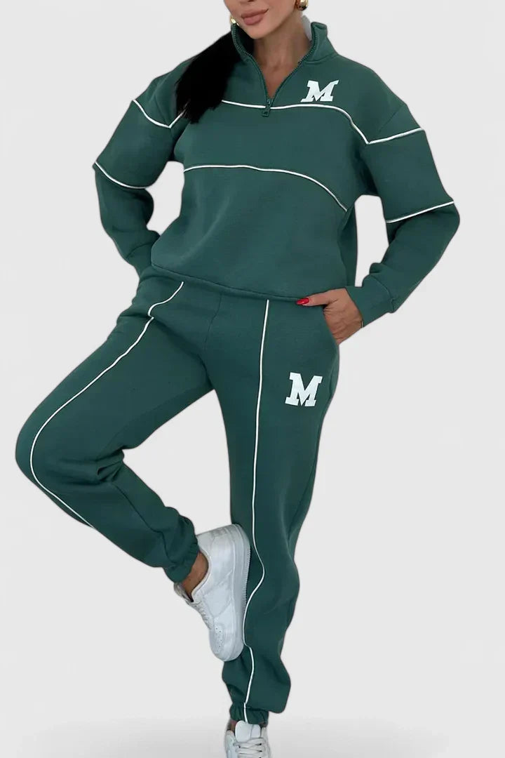 Survêtement de sport moderne pour femme avec bandes contrastantes