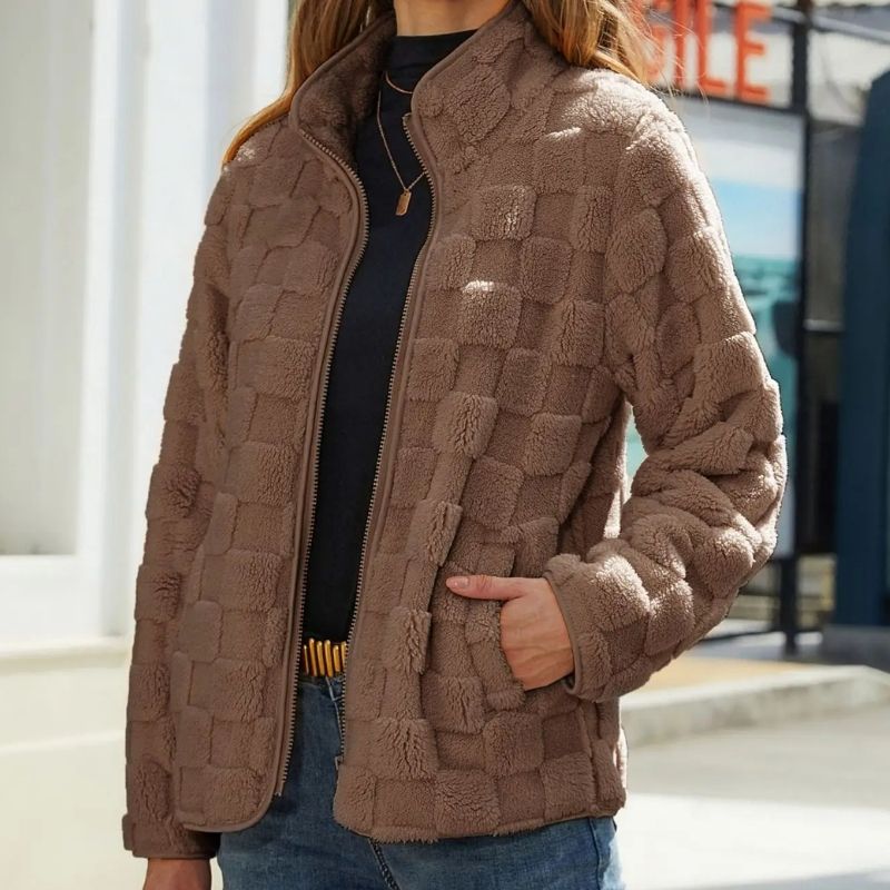 Doudoune à carreaux tendance pour femme