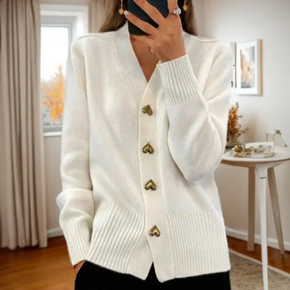 Gilet en tricot doux avec boutons en forme de cœur pour femmes