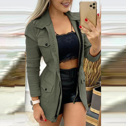 Veste féminine élégante à la mode