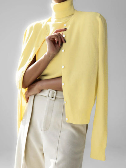 Ensemble tricoté femme : cardigan et pull chauds